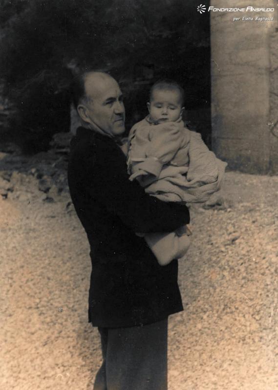 Famiglia Parodi - Giorgio con il piccolo Roberto