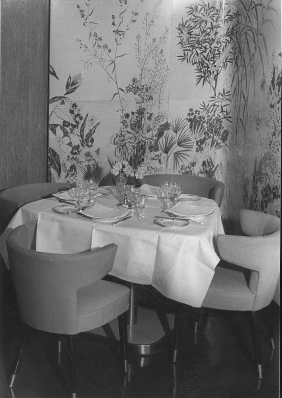 Enotria - Dettaglio della sala da pranzo