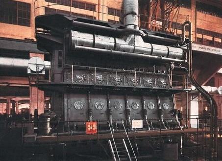 Motore principale CRDA - Sulzer della m/n "Aquileia" da 5400 cav/asse a 115 giri/1' costruito dalla Fabbrica Macchine S. Andrea, luglio - agosto 1956, anno IV, n. 4 - p. 45