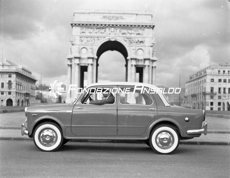 Genova - pubblicità Fiat