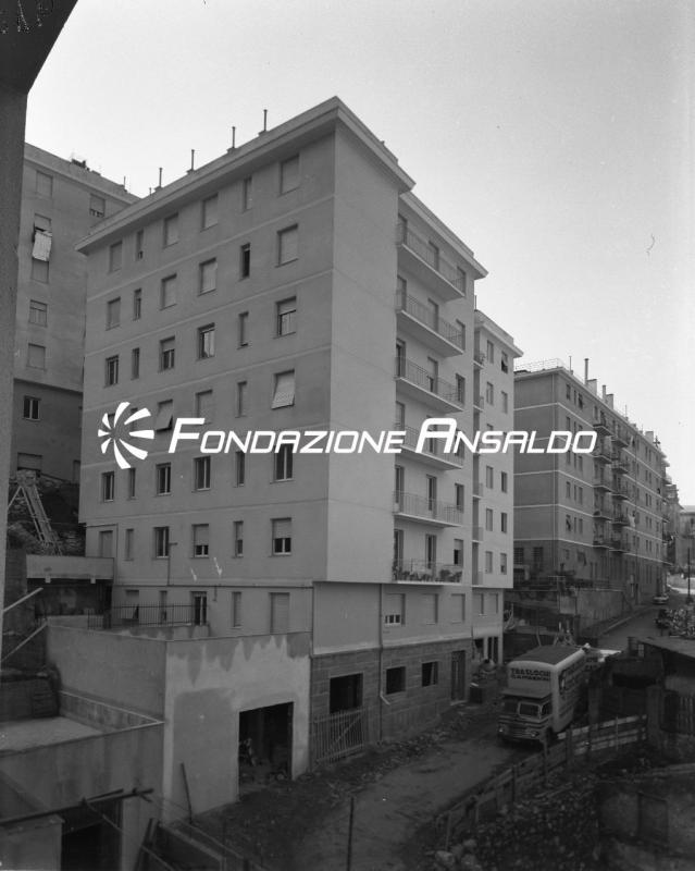 Genova - Marassi - costruzione nuovi caseggiati