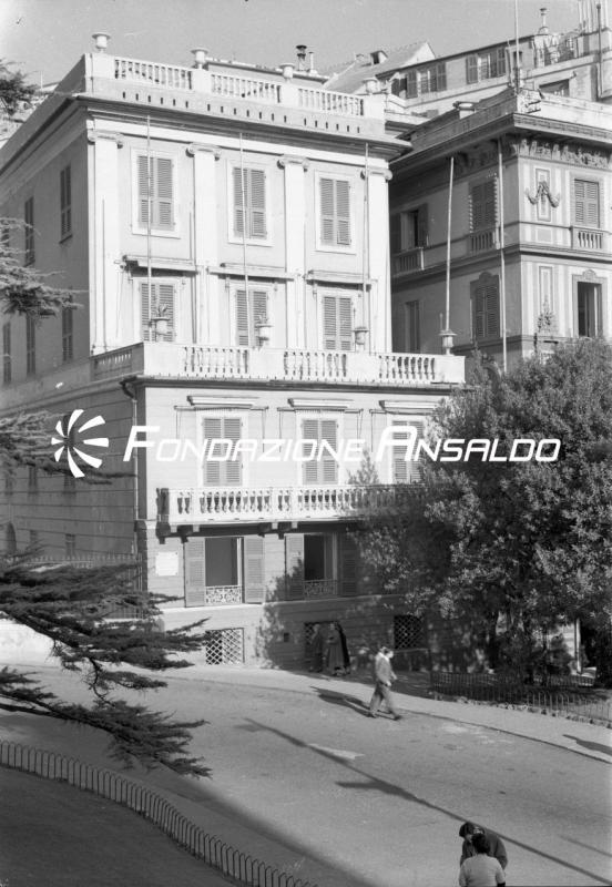 Genova - piazza Corvetto - hotel Plaza