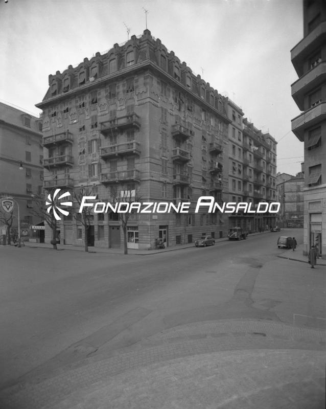 Genova - San Fruttuoso - piazza Martinez