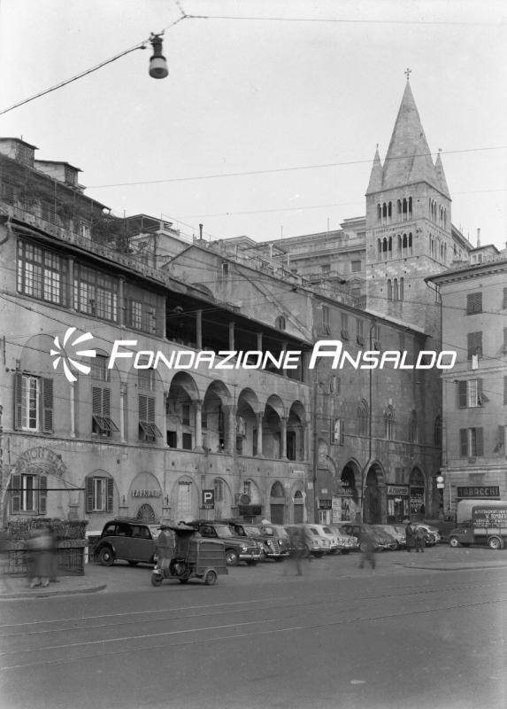 Genova - piazza della Commenda - Commenda di Pré