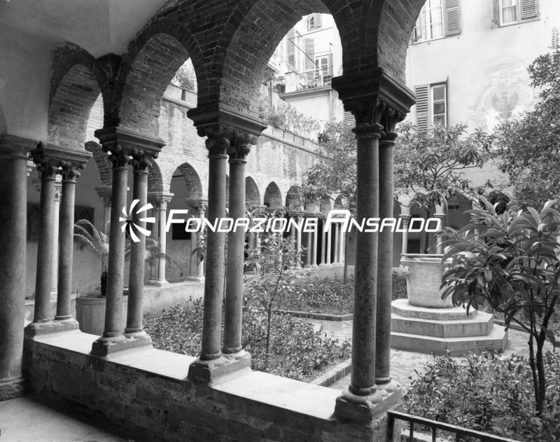 Genova - piazza S. Matteo - Chiostro Abbazia San Matteo