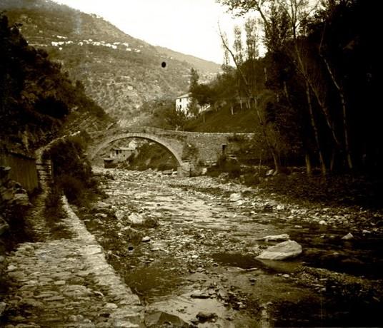 Bargagli - località La Presa - ponte vecchio