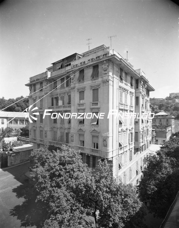 Genova - Castelletto - via Pastrengo