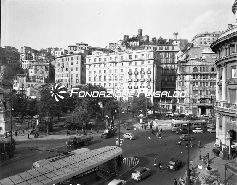 Genova - piazza Acquaverde