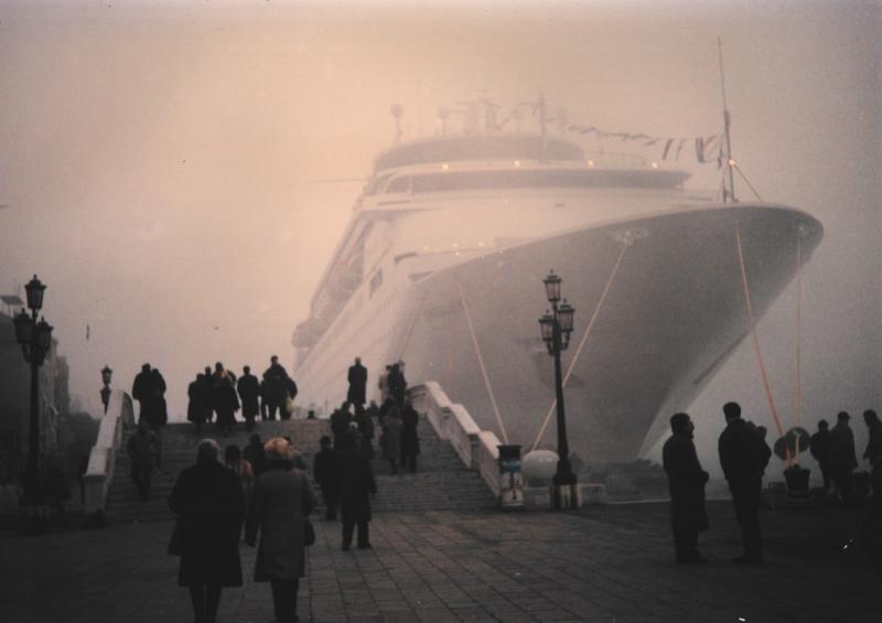 Costa Riviera (t/n) - Ancorata in Laguna a Venezia
