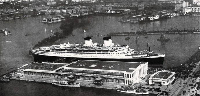 La turbonave passeggeri "Conte di Savoia" da 48.502 t.l.s. costruita dal Cantiere S. Marco (1931), luglio - agosto 1956, anno IV, n. 4 - p. 43