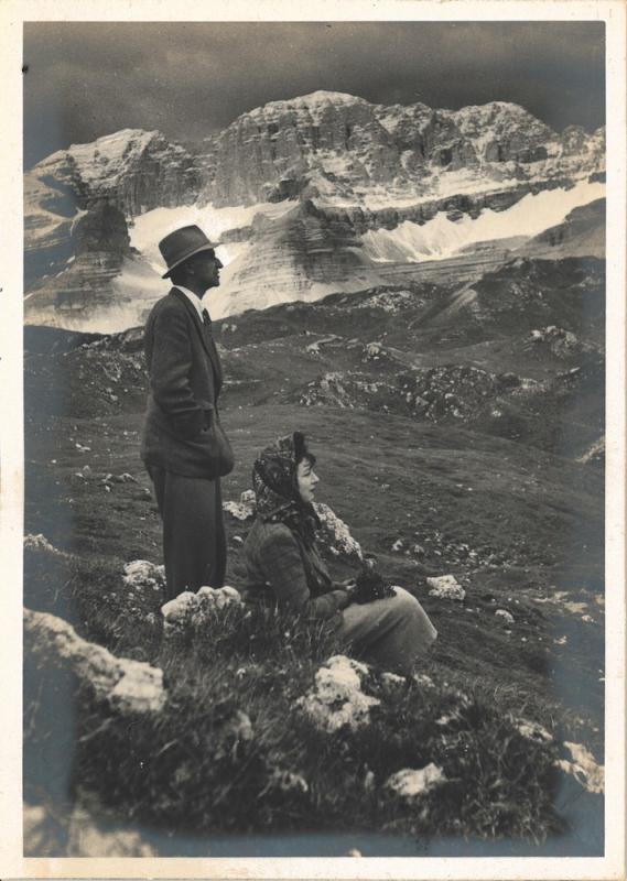 Fotografia inviata da Charlotte Oesterreicher a Giovanni Ansaldo, n. 2,  11 - 12 - 1963