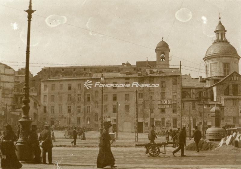 Genova - piazza De Ferrari - caserma S. Ambrogio