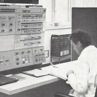 Console di comando del calcolatore IBM, p. 9