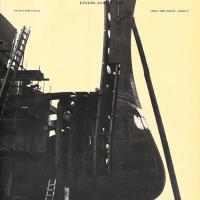 Copertina - Dritto di prua e dritto di poppa di una turbocisterna in costruzione nei cantieri Ansaldo di Genova, luglio - agosto 1955, anno III, n. 4