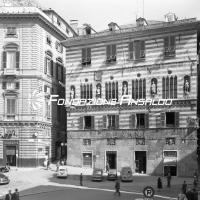 Genova - piazza delle Fontane Marose