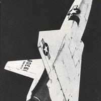 Il missile North American X. 10 azionato da due turbogetti Westinghouse J. 40 a velocità supersonica, maggio - giugno 1957, anno V, n. 3 - p. 17