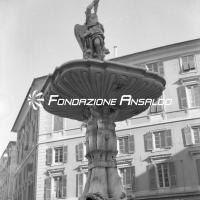 Genova - piazza Colombo - fontana del Genio Marino